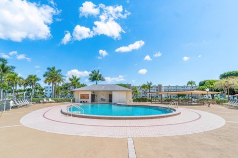 Condo in Boca Raton, Florida, 2 bedrooms  № 2392147 - photo 17