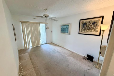 Condo in Boca Raton, Florida, 2 bedrooms  № 2392147 - photo 10