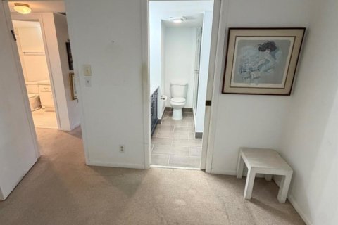 Condo in Boca Raton, Florida, 2 bedrooms  № 2392147 - photo 9