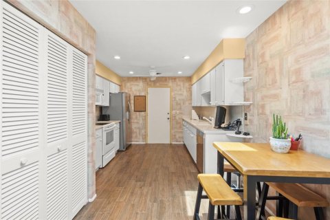 Villa ou maison à vendre à Sarasota, Floride: 3 chambres, 155.98 m2 № 1786089 - photo 9