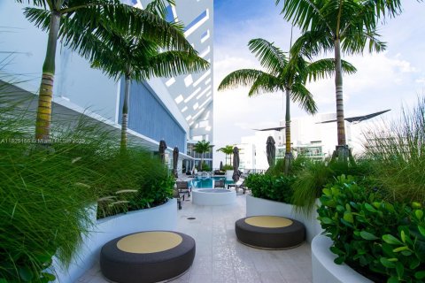 Condo in Miami, Florida, 2 bedrooms  № 1888846 - photo 30