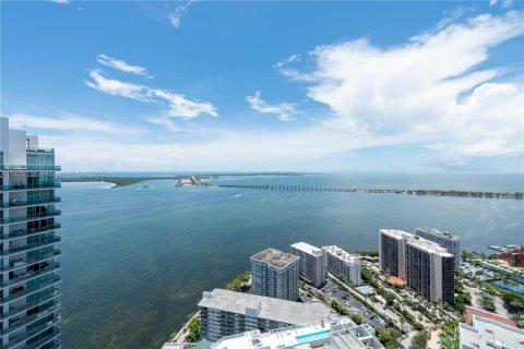 Condo in Miami, Florida, 2 bedrooms  № 1888846 - photo 23