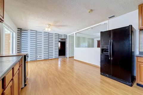 Villa ou maison à vendre à Seminole, Floride: 3 chambres, 153.29 m2 № 2399389 - photo 8