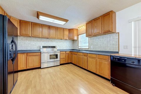 Villa ou maison à vendre à Seminole, Floride: 3 chambres, 153.29 m2 № 2399389 - photo 9