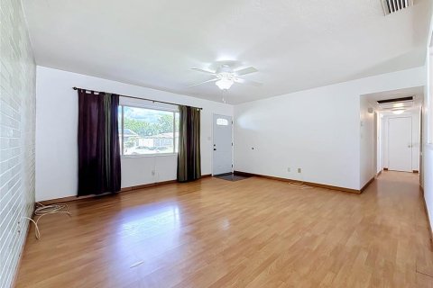 Villa ou maison à vendre à Seminole, Floride: 3 chambres, 153.29 m2 № 2399389 - photo 5