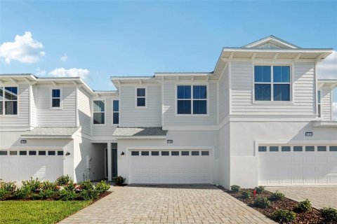 Townhouse in San Antonio, Florida 3 bedrooms, 166.11 sq.m. № 1910636 - photo 1