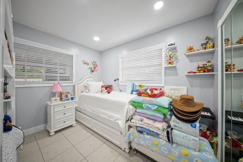 Villa ou maison à vendre à Miami, Floride: 3 chambres, 100.33 m2 № 1932616 - photo 23