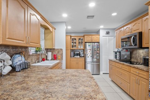 Villa ou maison à vendre à Miami, Floride: 3 chambres, 100.33 m2 № 1932616 - photo 9