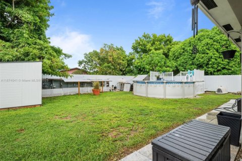Villa ou maison à vendre à Miami, Floride: 3 chambres, 100.33 m2 № 1932616 - photo 26