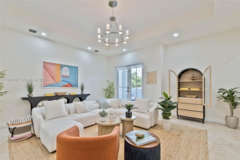 Condo in Coral Gables, Florida, 3 bedrooms  № 1997961 - photo 5
