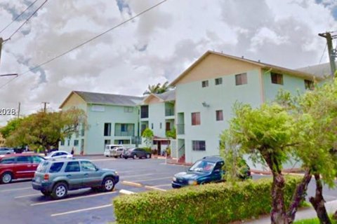 Кондоминиум с 2 спальнями в Хайалиа, Флорида № 2031335