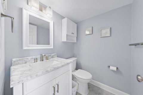 Купить кондоминиум в Палм Спрингс, Флорида 3 комнаты, 82.4м2, № 2185112 - фото 12