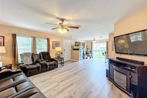 Townhouse in Lakeland, Florida 3 bedrooms, 120.96 sq.m. № 1803225 - photo 9