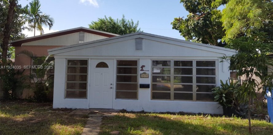 Villa ou maison à North Miami Beach, Floride 2 chambres, 110 m2 № 1983967