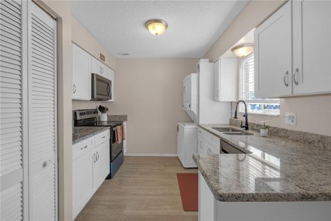 Condo in Tampa, Florida, 1 bedroom  № 1612668 - photo 3