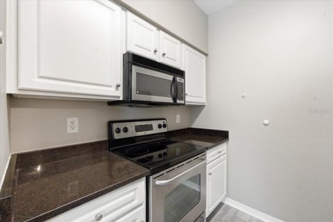Condo in Tampa, Florida, 1 bedroom  № 2216594 - photo 7