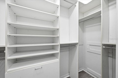 Condo in Tampa, Florida, 1 bedroom  № 2216594 - photo 25