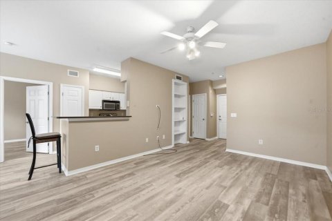 Condo in Tampa, Florida, 1 bedroom  № 2216594 - photo 15