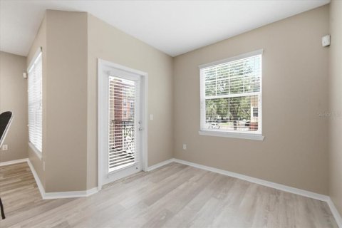 Condo in Tampa, Florida, 1 bedroom  № 2216594 - photo 10