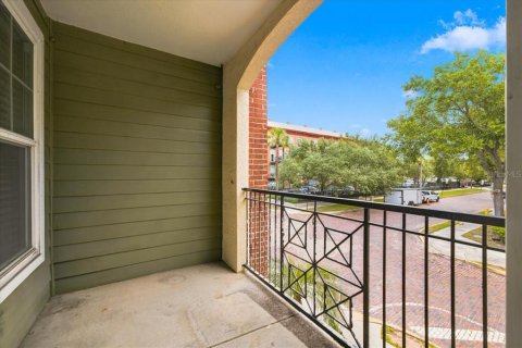 Condo in Tampa, Florida, 1 bedroom  № 2216594 - photo 29