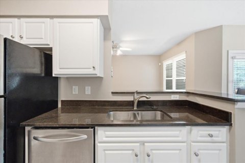 Condo in Tampa, Florida, 1 bedroom  № 2216594 - photo 6