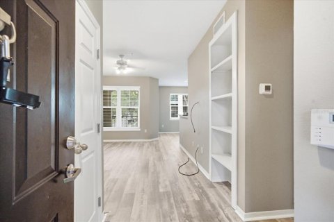 Condo in Tampa, Florida, 1 bedroom  № 2216594 - photo 3