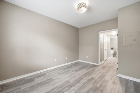 Condo in Tampa, Florida, 1 bedroom  № 2216594 - photo 21