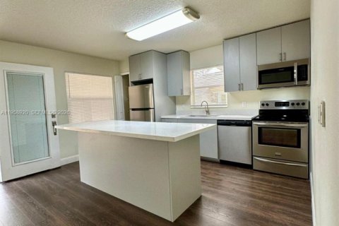 Casa en alquiler en Palm Coast, Florida, 2 dormitorios № 2017594 - foto 15