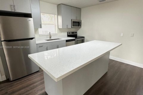 Casa en alquiler en Palm Coast, Florida, 2 dormitorios № 2017594 - foto 2