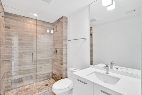 Copropriété à louer à Miami, Floride: 2 chambres, 103.68 m2 № 2414546 - photo 15