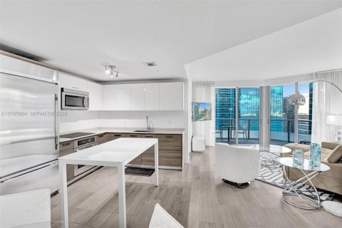Copropriété à louer à Miami, Floride: 2 chambres, 103.68 m2 № 2414546 - photo 28