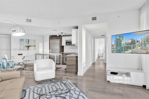 Copropriété à louer à Miami, Floride: 2 chambres, 103.68 m2 № 2414546 - photo 21