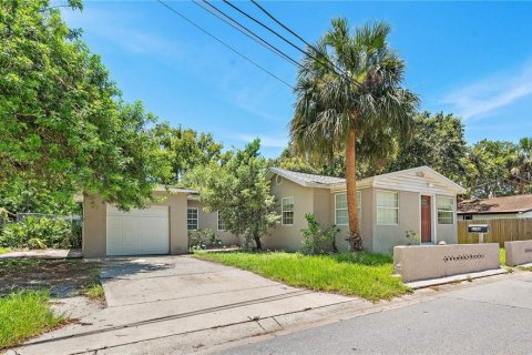 House in Clearwater, Florida 3 bedrooms, 91.88 sq.m. № 1886873 - photo 3