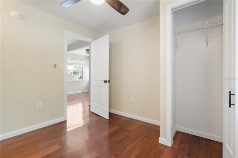 House in Clearwater, Florida 3 bedrooms, 91.88 sq.m. № 1886873 - photo 14