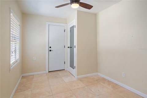 House in Clearwater, Florida 3 bedrooms, 91.88 sq.m. № 1886873 - photo 19