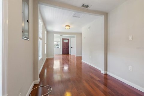 House in Clearwater, Florida 3 bedrooms, 91.88 sq.m. № 1886873 - photo 5