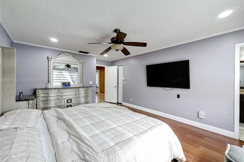 Снять в аренду виллу или дом в Лодерхилл, Флорида 3 спальни, 186.18м2, № 2066682 - фото 18