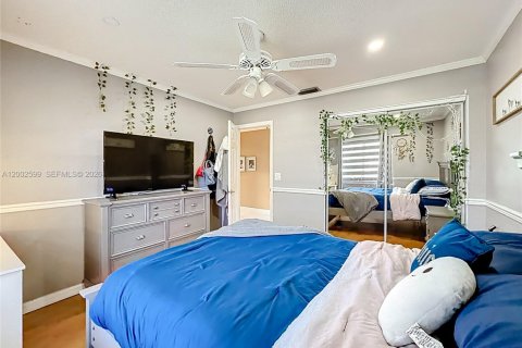 Снять в аренду виллу или дом в Лодерхилл, Флорида 3 спальни, 186.18м2, № 2066682 - фото 25