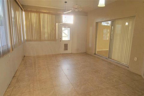 House in Bradenton, Florida 3 bedrooms, 140.93 sq.m. № 1735450 - photo 15