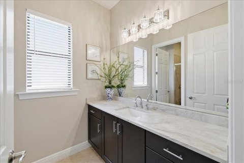 House in Fort Myers, Florida 3 bedrooms, 229.1 sq.m. № 2142021 - photo 25