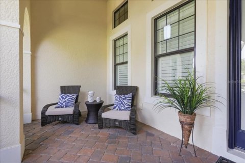 House in Fort Myers, Florida 3 bedrooms, 229.1 sq.m. № 2142021 - photo 2