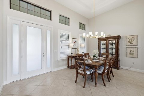 House in Fort Myers, Florida 3 bedrooms, 229.1 sq.m. № 2142021 - photo 11