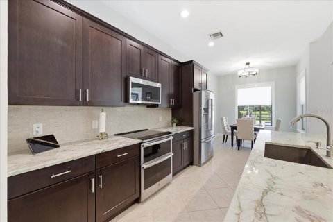 House in Fort Myers, Florida 3 bedrooms, 229.1 sq.m. № 2142021 - photo 15
