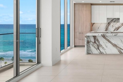 Copropriété à louer à Fort Lauderdale, Floride: 2 chambres, 156.26 m2 № 2154341 - photo 2