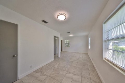 Casa en venta en Tampa, Florida, 3 dormitorios, 144.18 m2 № 2203726 - foto 15