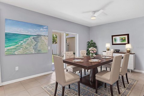 Villa ou maison à vendre à Sarasota, Floride: 4 chambres, 188.31 m2 № 1902639 - photo 3