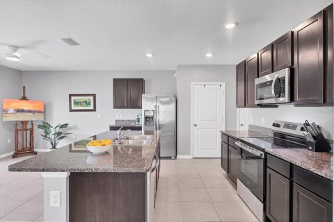 Villa ou maison à vendre à Sarasota, Floride: 4 chambres, 188.31 m2 № 1902639 - photo 8