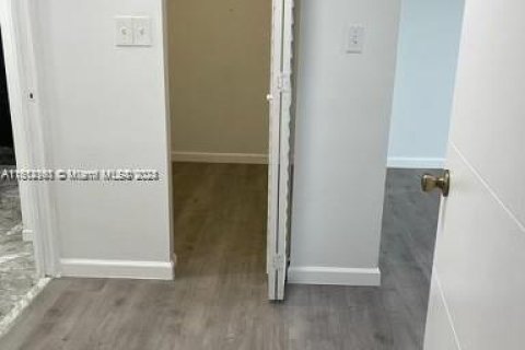 Купить кондоминиум в Норт-Майами-Бич, Флорида 2 спальни, 112.69м2, № 1754108 - фото 7