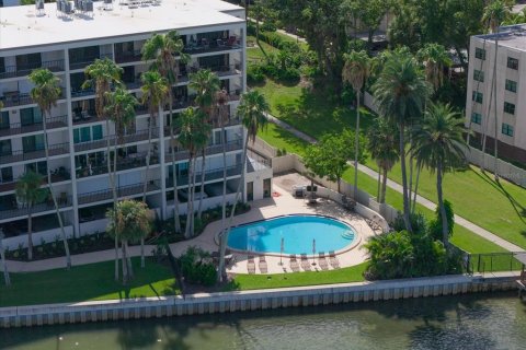 Condominio en venta en Clearwater, Florida, 2 dormitorios, 201.6 m2 № 2321384 - foto 23