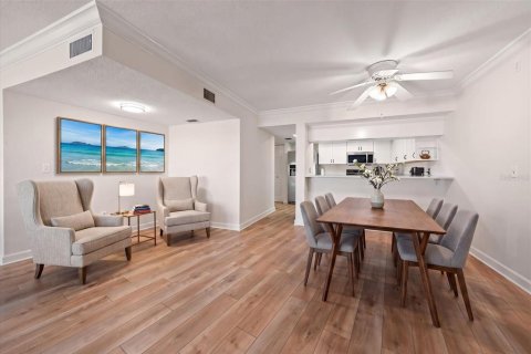 Condominio en venta en Clearwater, Florida, 2 dormitorios, 201.6 m2 № 2321384 - foto 8